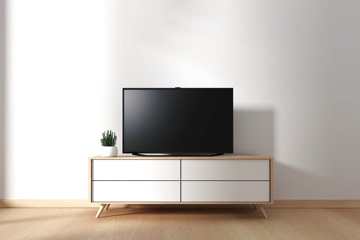 SJÓNVARP UPPSETT Á FÆTI - STÆRÐIR 56” - 90”